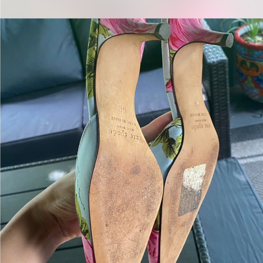 Vintage Kate Spade Kitten Heels with Pink Rose Design - Picture 4 of 5